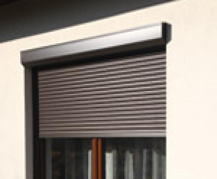 Volets roulants de façade